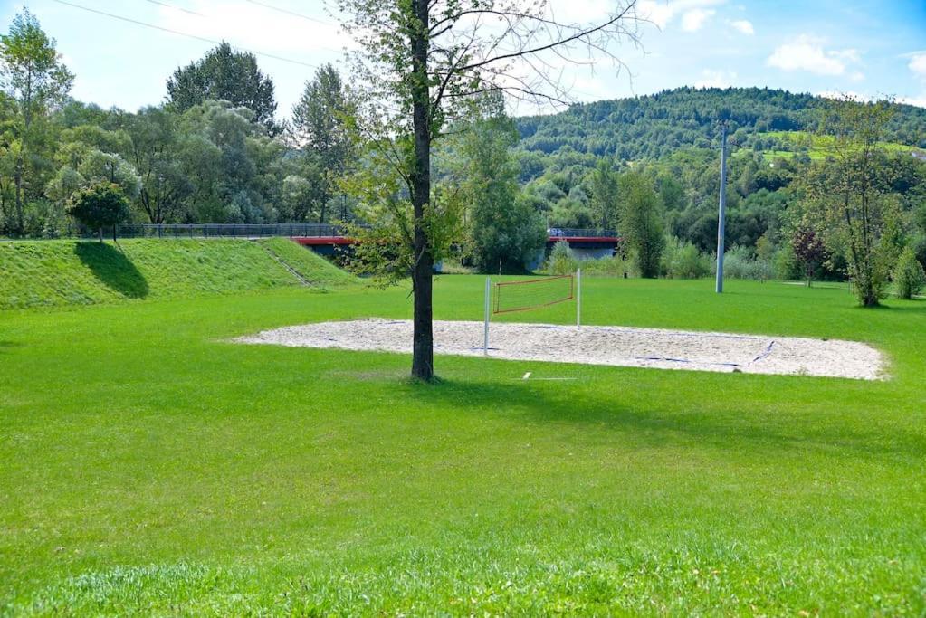 Polana Slowikowa 5 Star- Domek W Gorach Z Jacuzzi, Sauna,Basen,Ogrod Z Lasem, Kominek I Narty Stroza  Luaran gambar